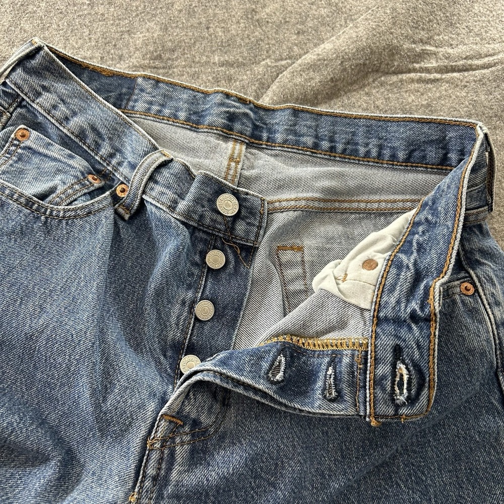 Levis 501 Jeans Men's Button Fly 30x30 Light Blue Stretch Straight Leg - Picture 9 of 9